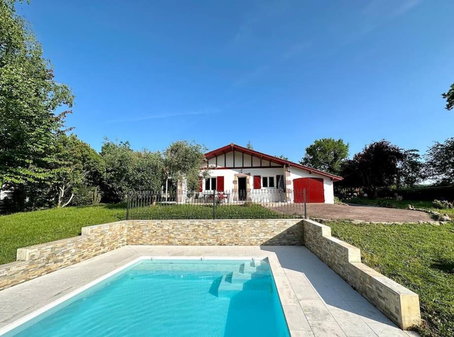Maison Avec Piscine Caro  Bagian luar foto